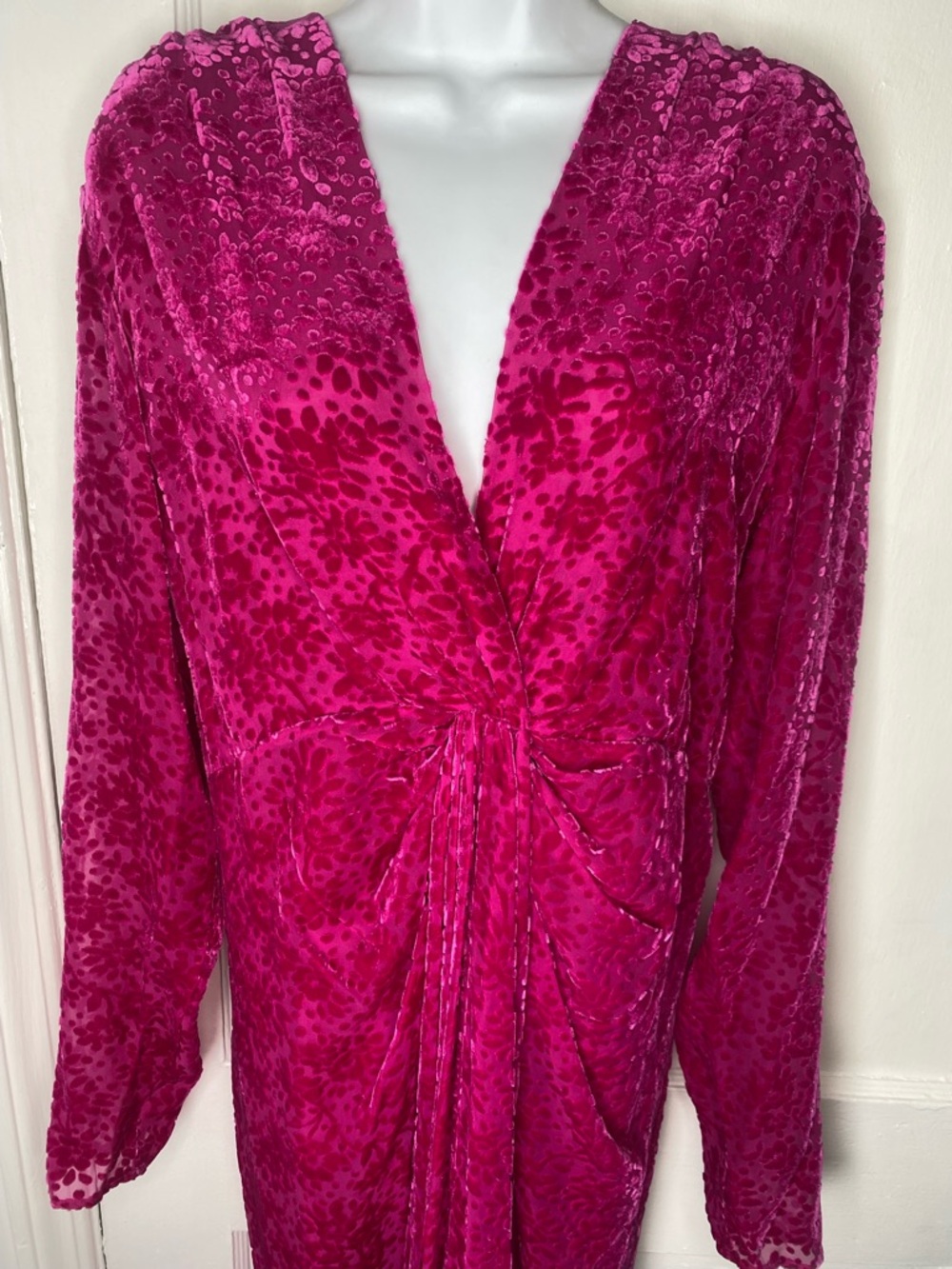 Veronica Beard NWT Ruthie Magenta  Velvet Long-Sleeve  Gown - Picture 3 of 12